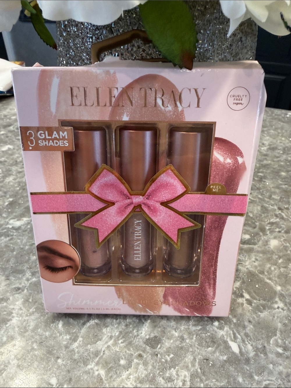 Ellen Tracy Pink Shimmer Eyeshadow Trio - Pink Shades - Picture 1 of 3
